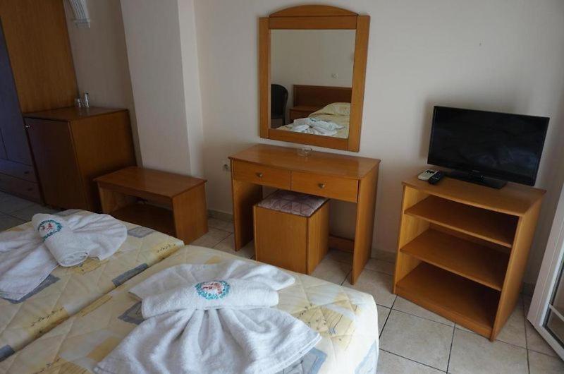 Athina Hotel
