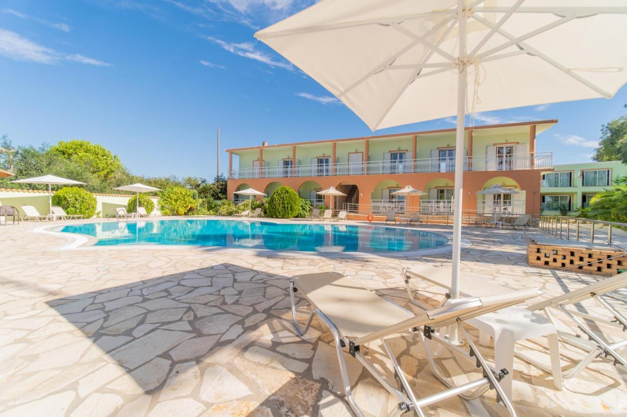 Hotel Athina Agios Georgios Pagon